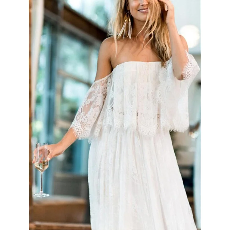 Женское летнее платье с открытыми плечами и коротким рукавом