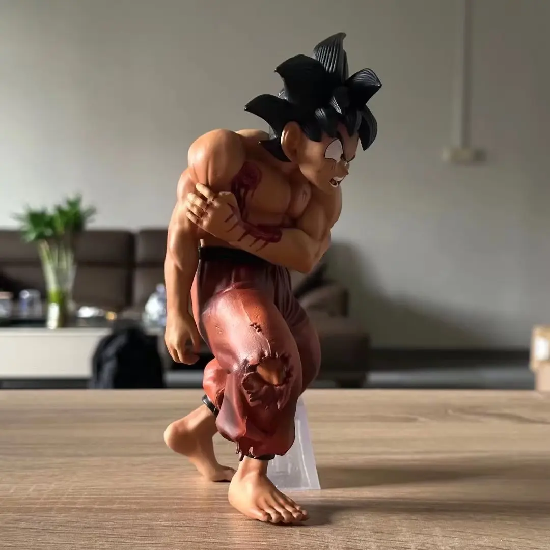 Фигурка Bandai Dragon Ball Saiyan Injured Goku