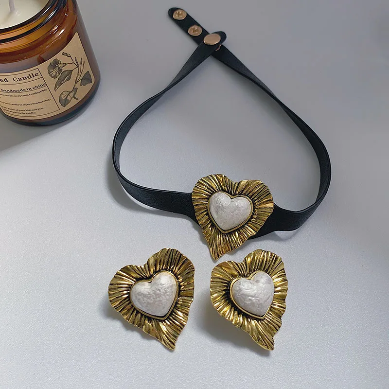 

2022 Vintage Gold Color Simple Casual Heart Big Earrings Necklace Jewelry Set