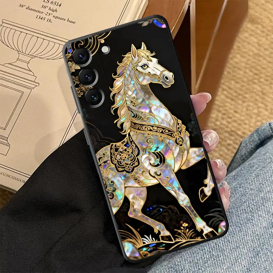 Чехол для Samsung Galaxy A51 A73 A06 A37 A57 A15 A25 A16 A05 A23, чехол для телефона A52 A36 A50 A17 A13 A12 A70 A53 A41 Lucky Horse (art.: 3920daa3ff28a) - 3920daa3ff28a