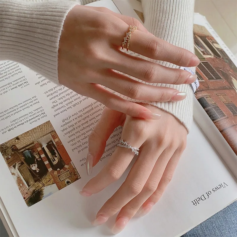 Женское Открытое кольцо из серебра 925 пробы с цирконом