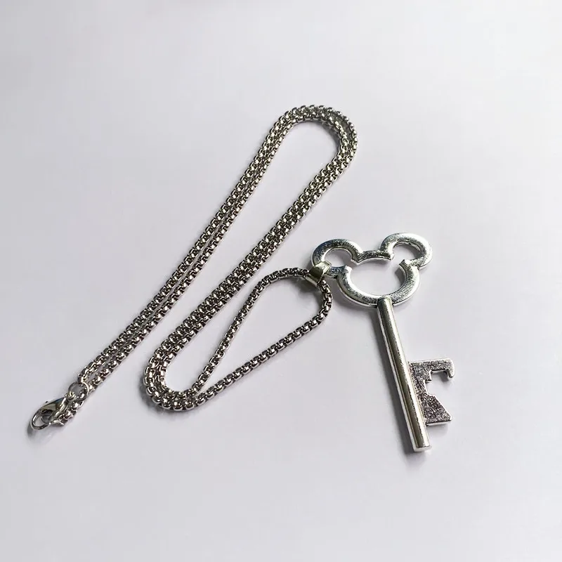 

Retro key beer bottle opener beer opener bottle opener keychain alloy creative gift wine opener