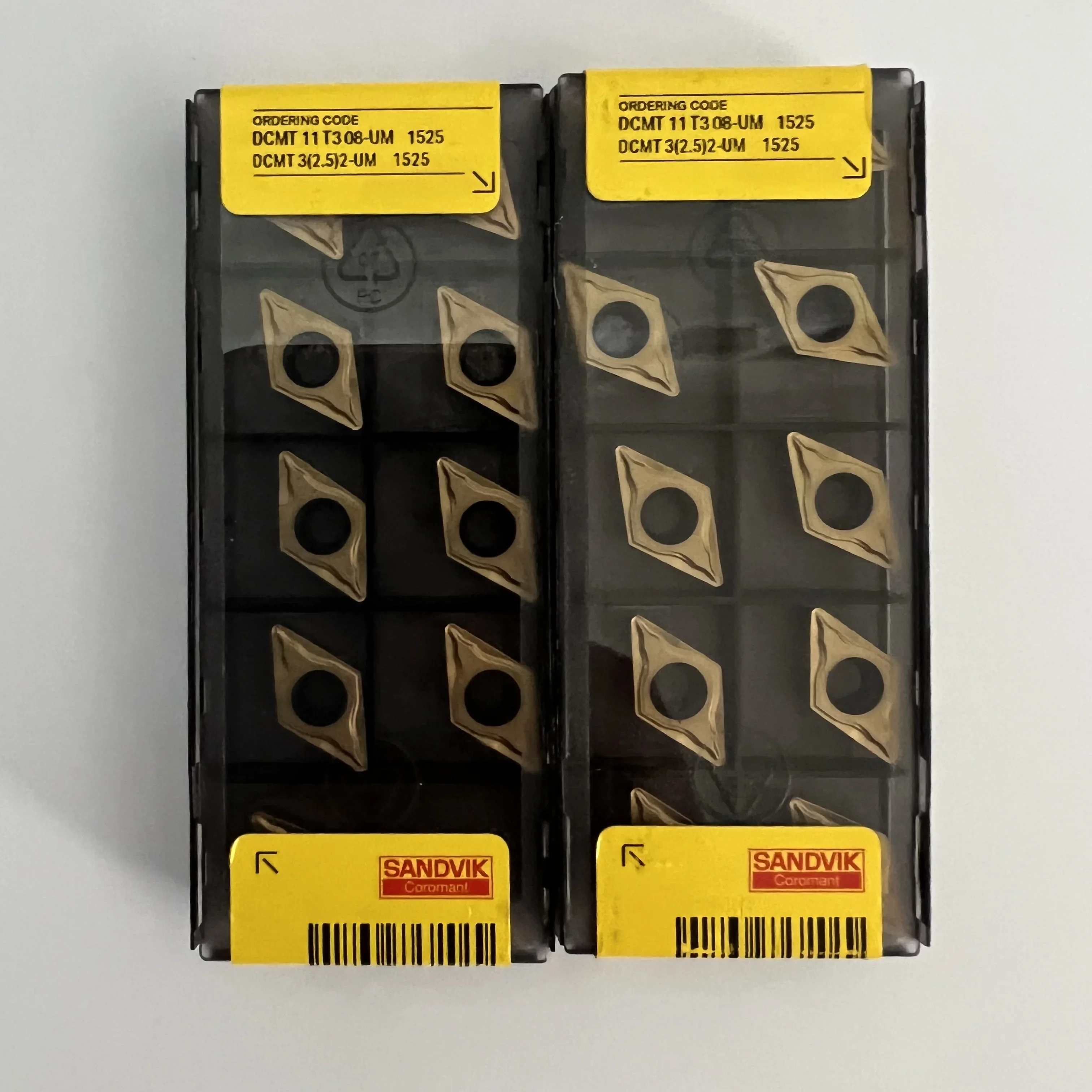 Лезвие из сплава DCMT 11T308-UM 1525