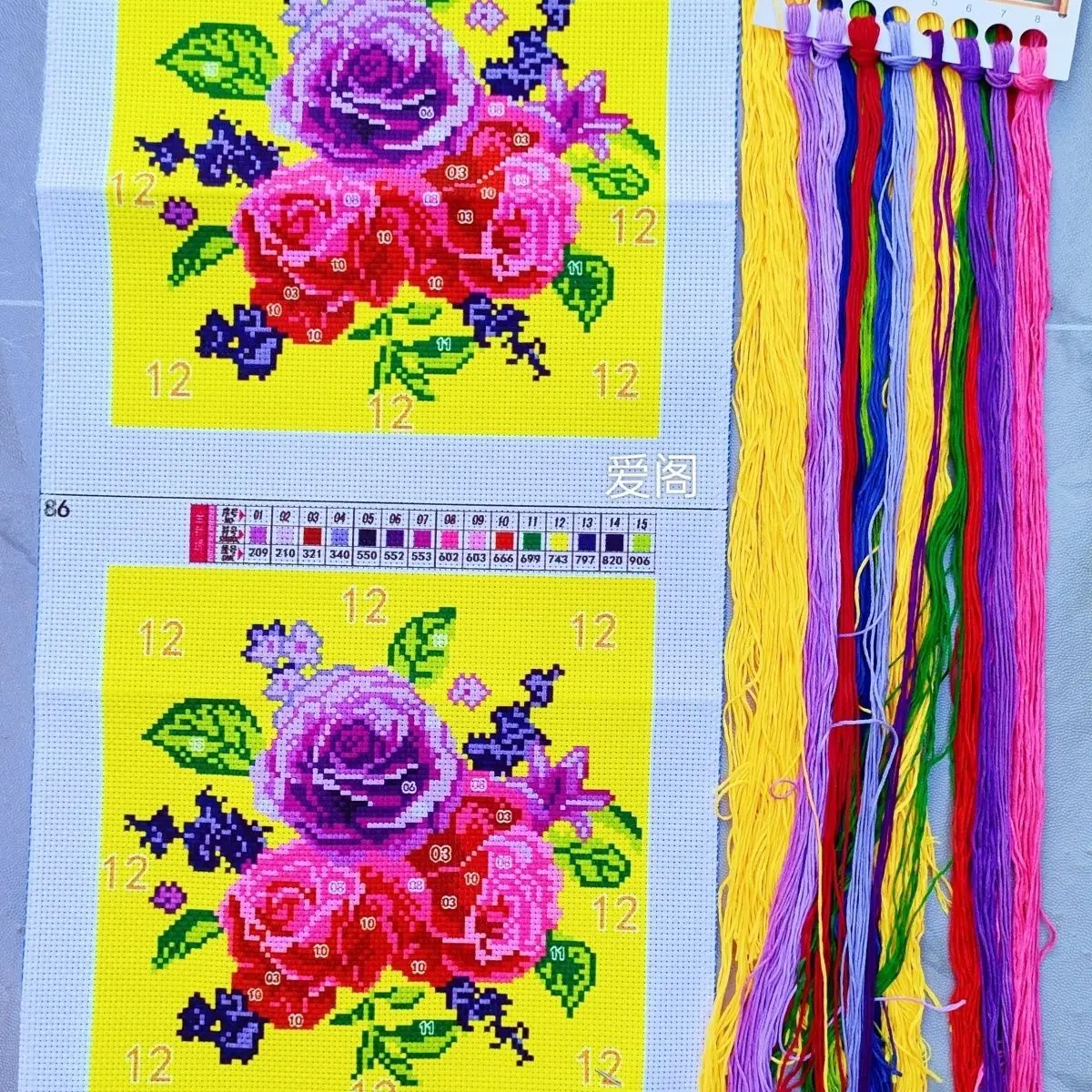 Подушка для дивана ручной работы с вышивкой крестиком 2 предмета по