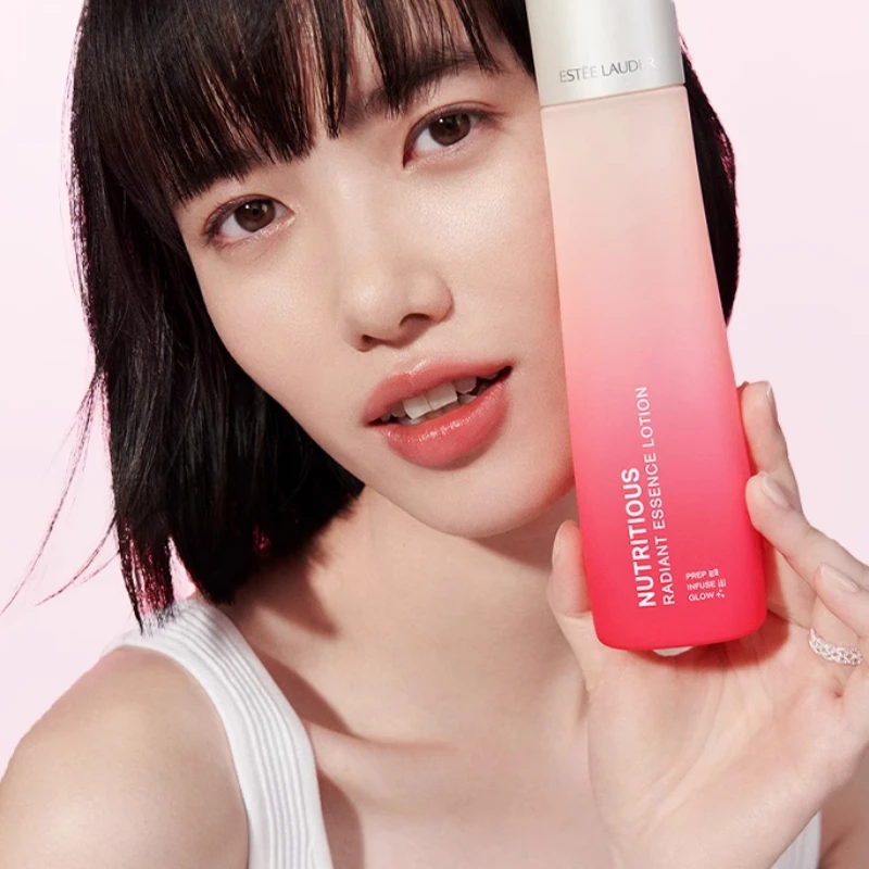 Фото Estée Lauder Питательный сияющий тоник-лосьон для лечения эссенции с ниацинамидом |   Эссенция для минимизирования пор, 6,7 жидких унций №4