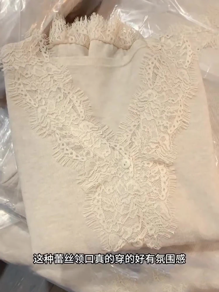 French sle Retro Gentle Wind Apricot Patchwork Lace V-neck Fleece Knit cardigan Autumn and Winter Women clothes Design Sens...