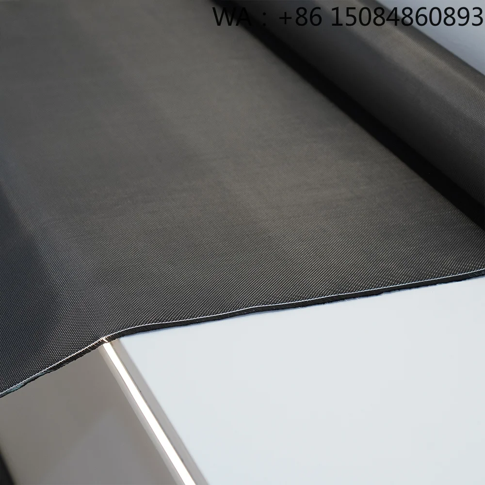 Фото Многофункциональный рулон углеродного волокна, ткань 1K-6K 90-400GSM 2x2 3x3 с плоским и саржевым плетением для различных проектов по обработке композитных материалов №1