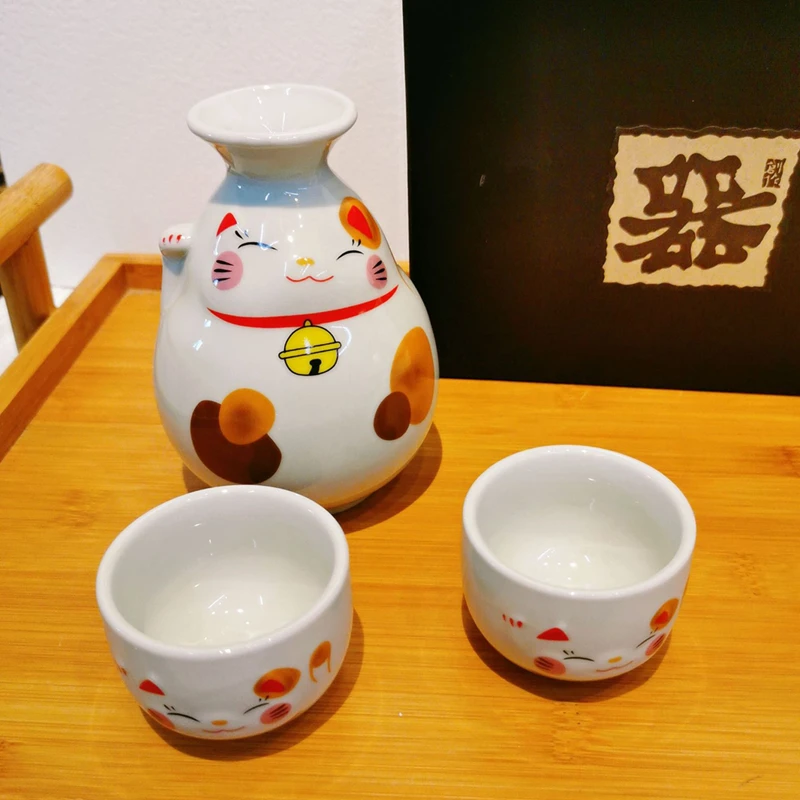 Винный набор Lucky Cat Набор японских саке Керамический винный горшок Flagon с чашкой для питья Барный набор для содз (1 кастрюля + 2 чашки) (art.: 3920cc6fedbb8) - 3920cc6fedbb8