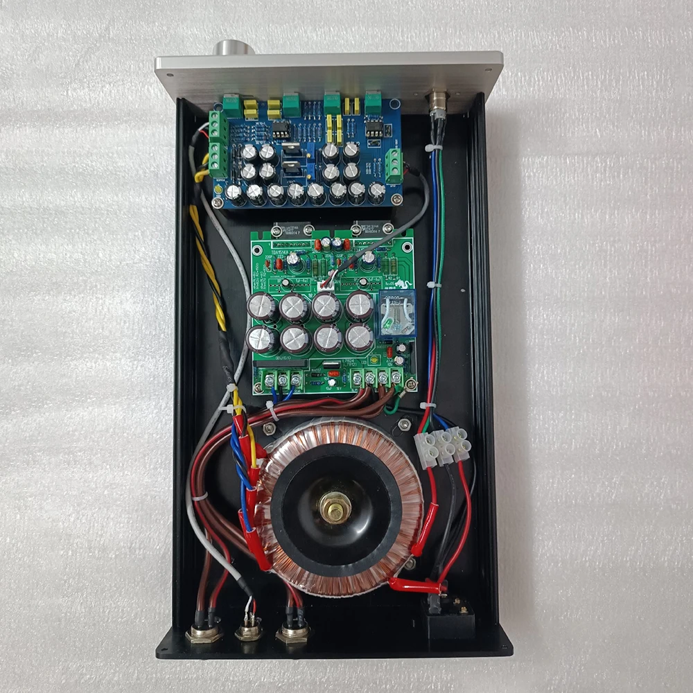 TDA1514A для платы усилителя мощность усилителя: 2*50 Вт входной импеданс: 22 К 10*10 см
