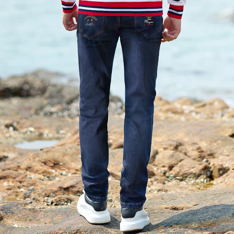 Bruce&Shark Men's JeansThicken Cotton Stretching Fashion Casual Straight Leg Soft Loose Hot Selling Big Size Four Season Wear