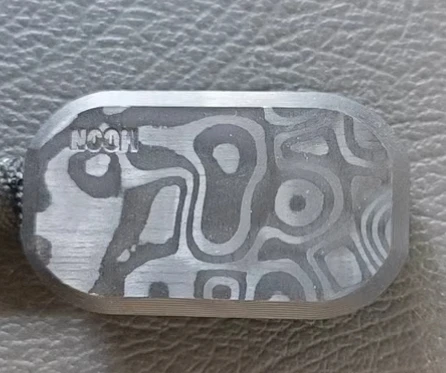 Лунный Бог Звездная диаграмма Углеродный материал лошади Золото Десять тысяч