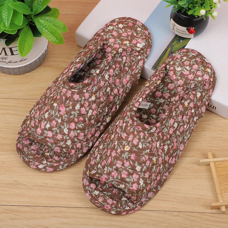 Women Fabric Slippers Vintage Floral Men Home Slippers Indoor Soft Travel Lady Cotth Sewing Comfy Flat Shoe Confinement slippers