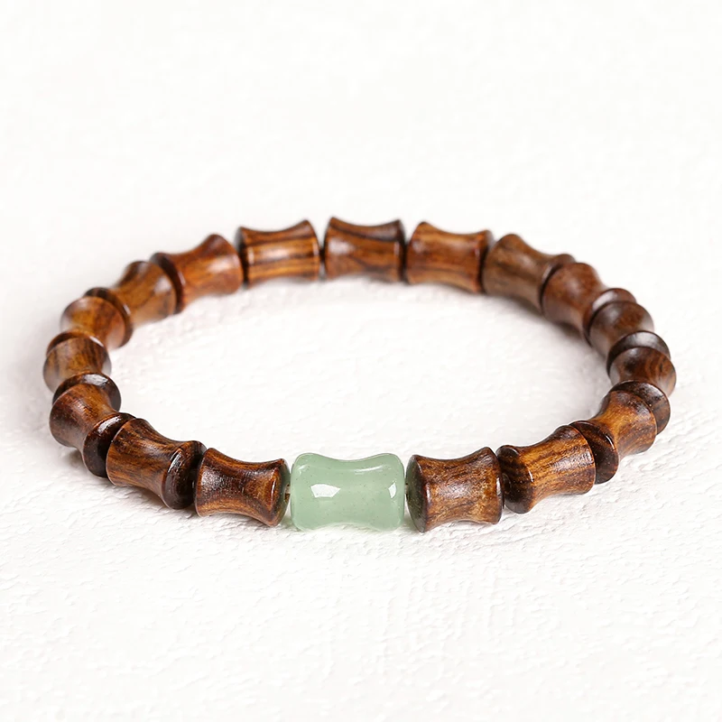 Женский браслет из сандалового дерева и нефрита в форме бамбука