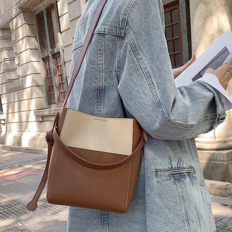 

Женская сумка из натуральной кожи, новая модная сумка-мешок контрастных цветов из мягкой воловьей кожи, универсальная сумка через плечо для поездок