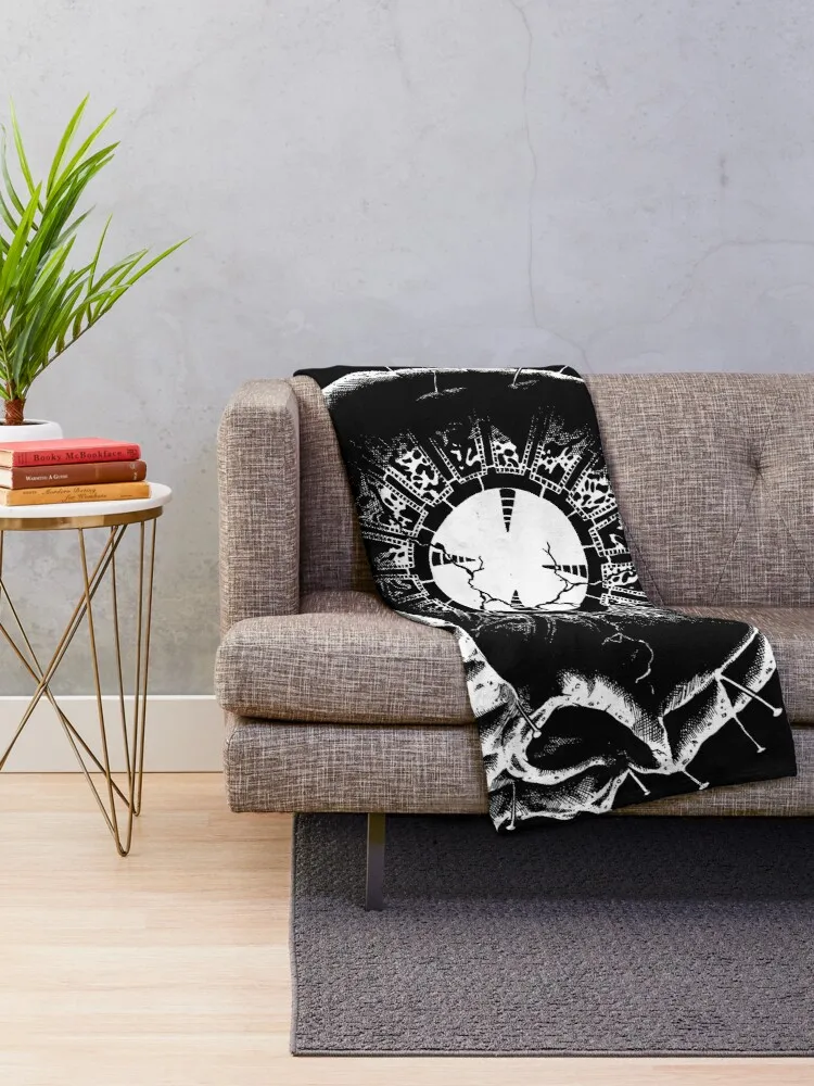 Демоны для некоторых... Плед одеяло | Дом и сад