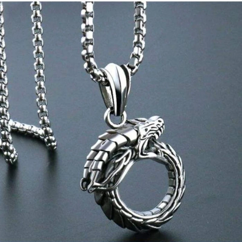 

Retro Three-Color Punk Style Domineering Snake-Shaped Pendant Necklace Men's Personality Rock Clothing Accessories Gift