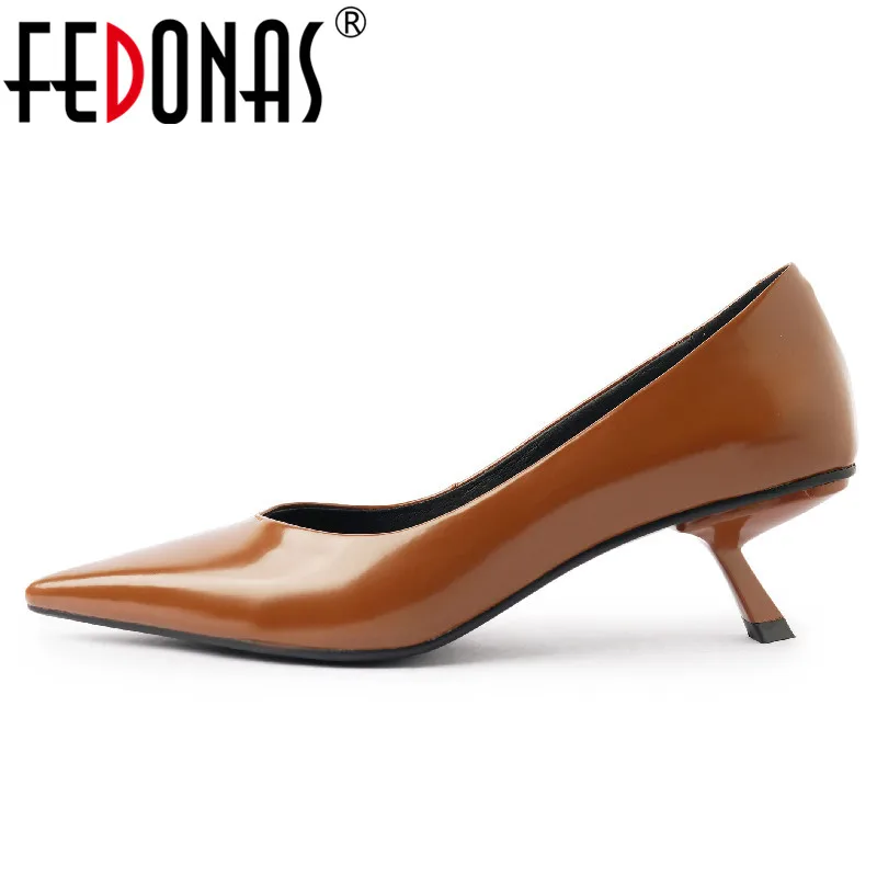 

FEDONAS/пикантные модные лаконичные женские туфли на высоких каблуках с острым носком на высоком каблуке; Женская обувь из натуральной кожи; Сезон весна-лето