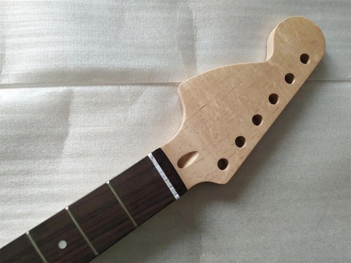 

Гриф гитарный Tiger stripe Reverse headstock ST, 22 лада, 25, 5 дюймов