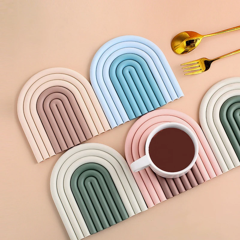 

10 Colors Rainbow Shape Silicone Heat Insulation Pad Tableware Placement Stackable Cup Mat Coasters Home Kitchen Accessories