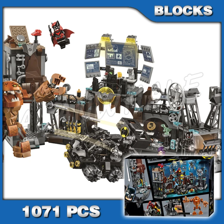 

1071pcs Super Fighter Batcave Clayface Invasion BatTank Transformation Tower 11353 Building Blocks Boy Compatible With Model