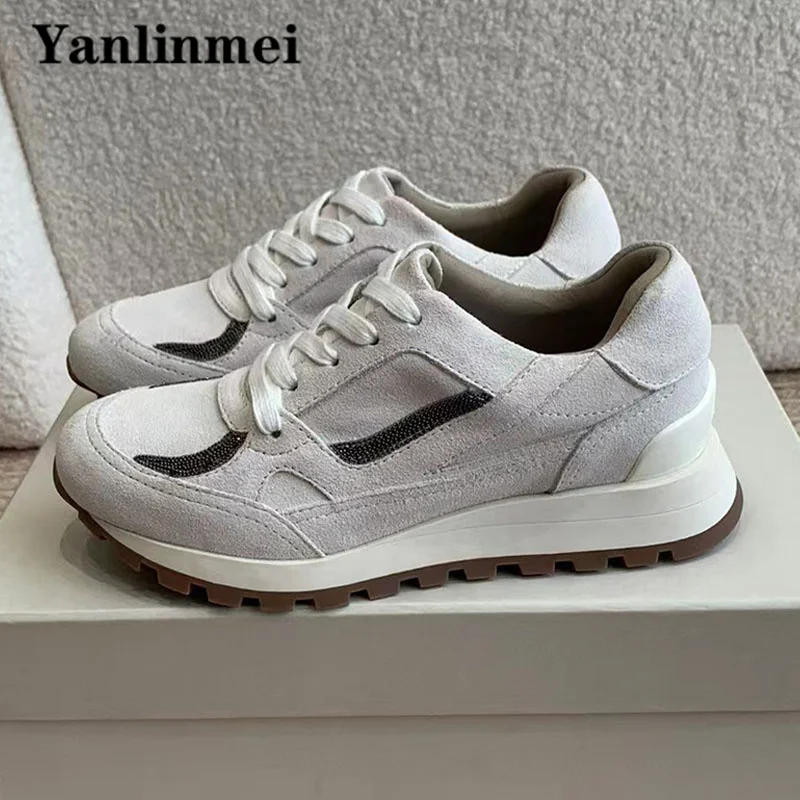 Классические кроссовки женские повседневные туфли на шнуровке с бусинами