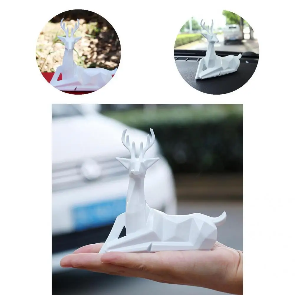 

Красивая скульптура лося, нежная широкоформатная фигурка оленя, прекрасная декоративная фигурка оленя