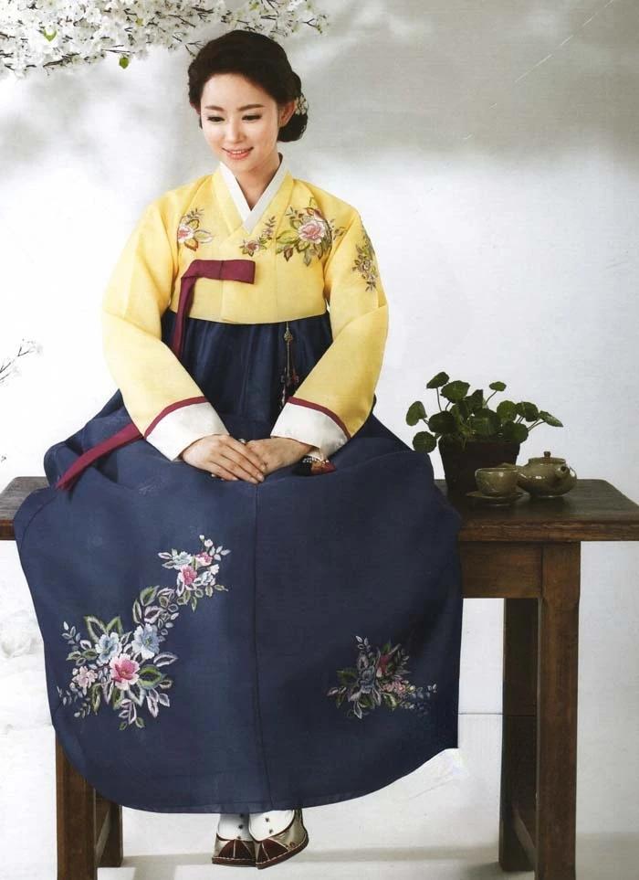 

Женская свадебная ручная вышивка Hanbok