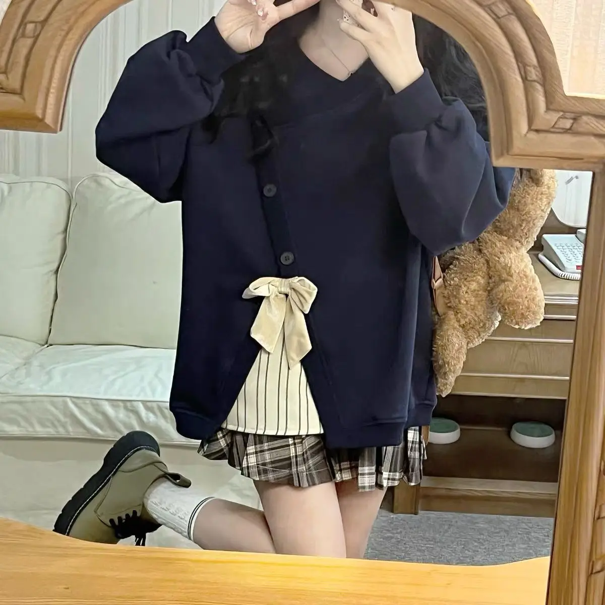 

Женский свитшот с бантом Y2K, в стиле пэчворк, готический кавайный Свободный Топ в японском стиле Харадзюку, Повседневная Уличная одежда с V-образным вырезом, 2023