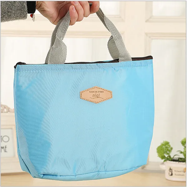 

Hot Insulated Tinfoil Aluminum Cooler Thermal Picnic Lunch Bag Waterproof Travel Tote Box Fashion 4 Candy Colors PA673918