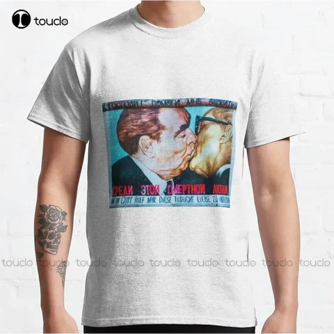 Классическая футболка из чистого хлопка с социалистическим братским поцелуем Берлина Германии Берлина стены Востока галереи памяти коммунизма