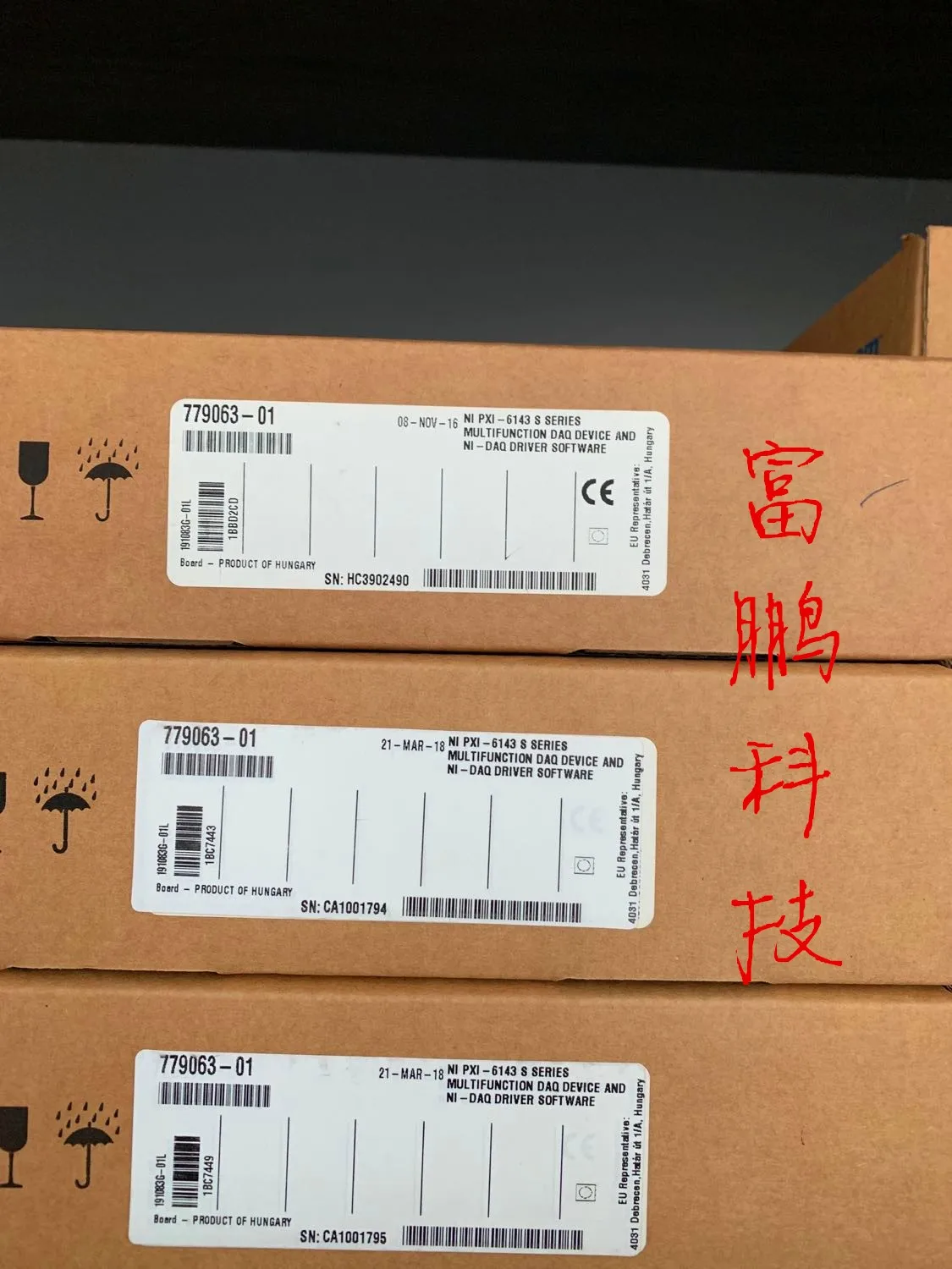 Американская 8-сторонняя синхронная карта сбора данных NI PXI-6143 779063 -01 Можно