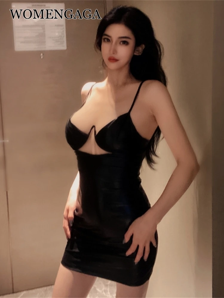 

Новинка сезона осень-зима 2022, пикантное облегающее мини-платье womдиагональю из искусственной кожи, обтягивающее платье на бретельках для но...