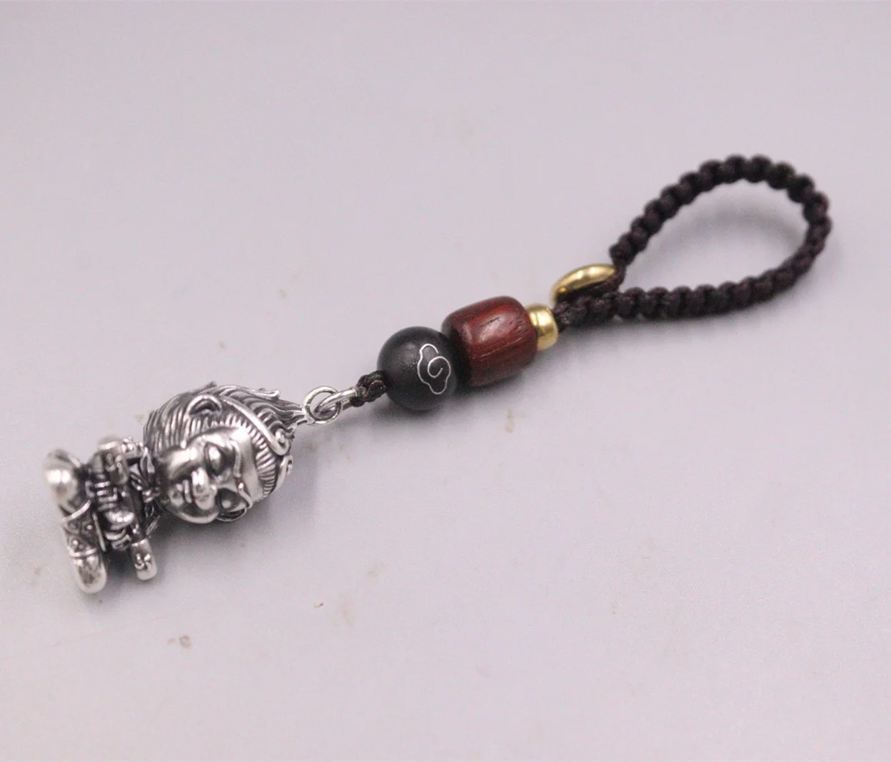 Однотонный кулон Sun WuKong из 999 тонкого серебра