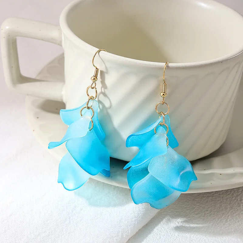 Женские акриловые серьги-кисточки