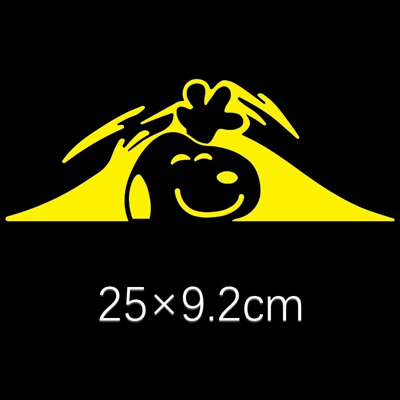 

Автомобильная наклейка Snoopy для покрытия царапин, аниме водонепроницаемые наклейки, декоративные светоотражающие наклейки для ноутбука, светящиеся на окно из ПВХ