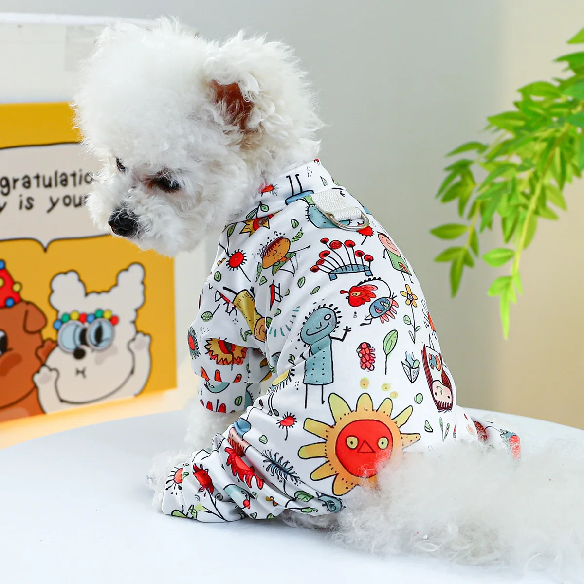 

Autumn and Winter Pet Clothes Fashion Graffiti Pattern Jumpsuit Small and Medium-sized Dog Soft PajamasChihuahua Yorkshire