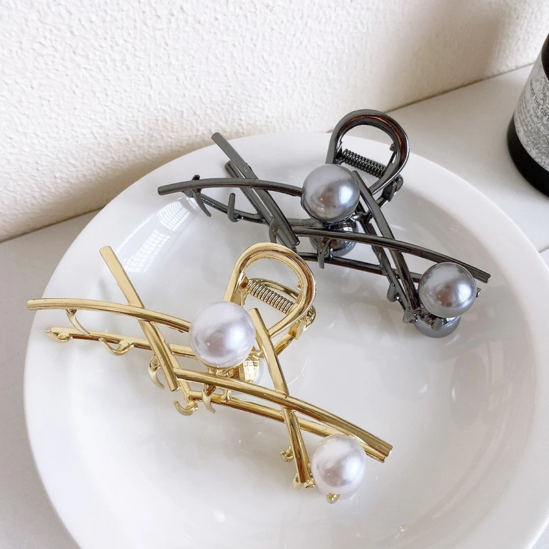 

Elegant Metal Large Hair Clip for Women Girls Fashion Cross Geometric Pearls Hair Claw Hairclips Summer 2023 Haarklem