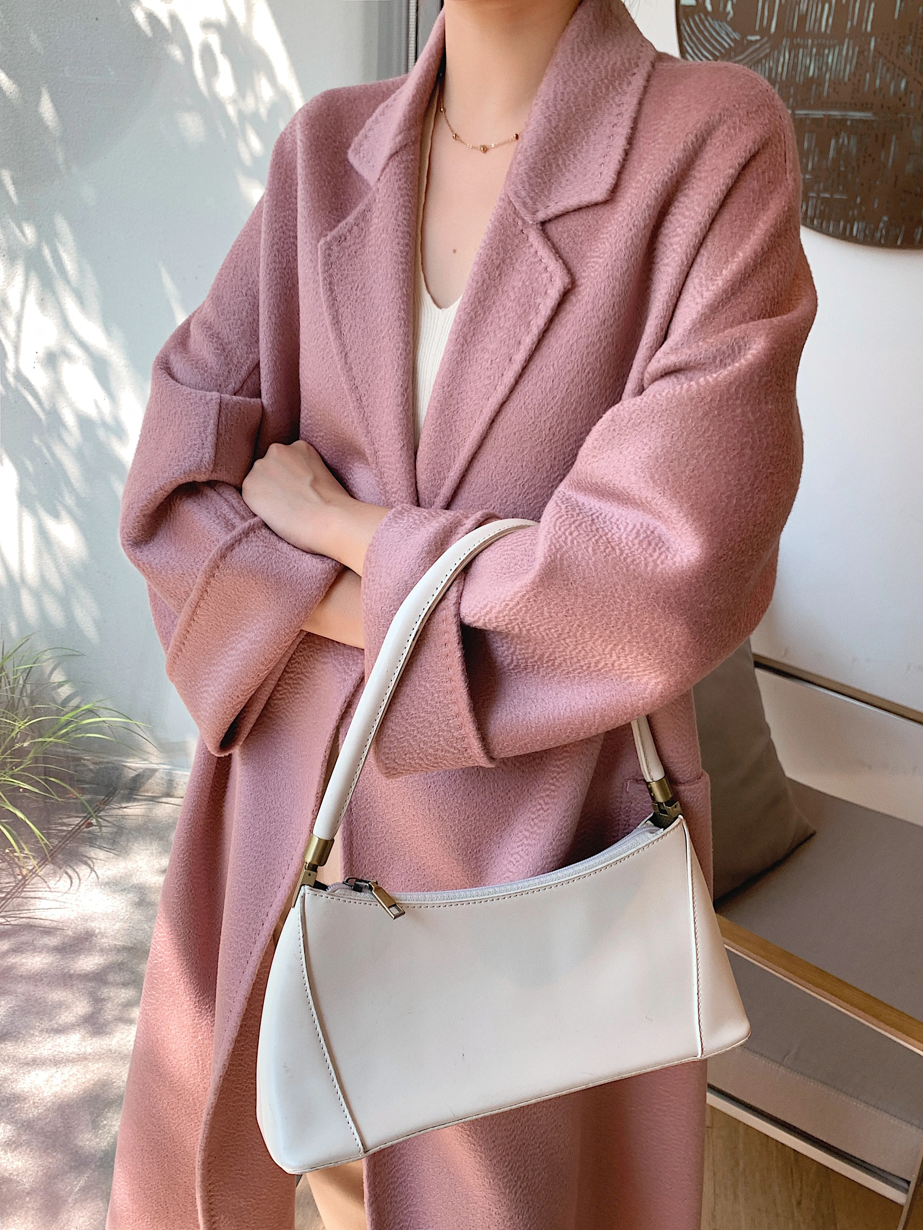 2024 Новое высококачественное кашемировое пальто с волнистой водой осень-зима 90%