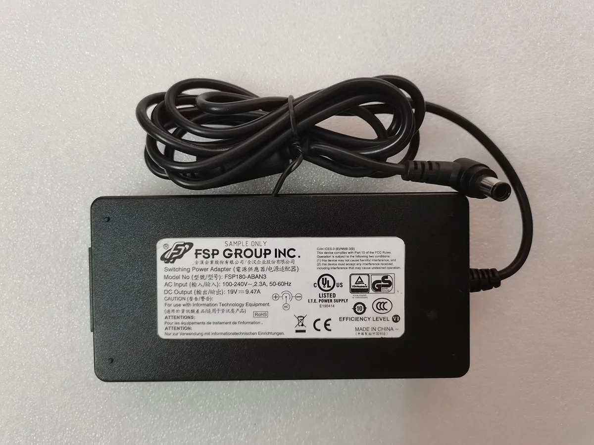 

Оригинальный тонкий оригинальный адаптер переменного тока FSP 19 в 7,4 а 5,0 мм * 180 мм Вт от производителя Puryuan, шнур зарядного устройства