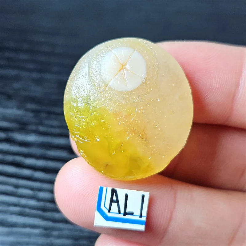 Натуральный Синьцзян алкса агат сырье энергетический кристалл лечебные товары