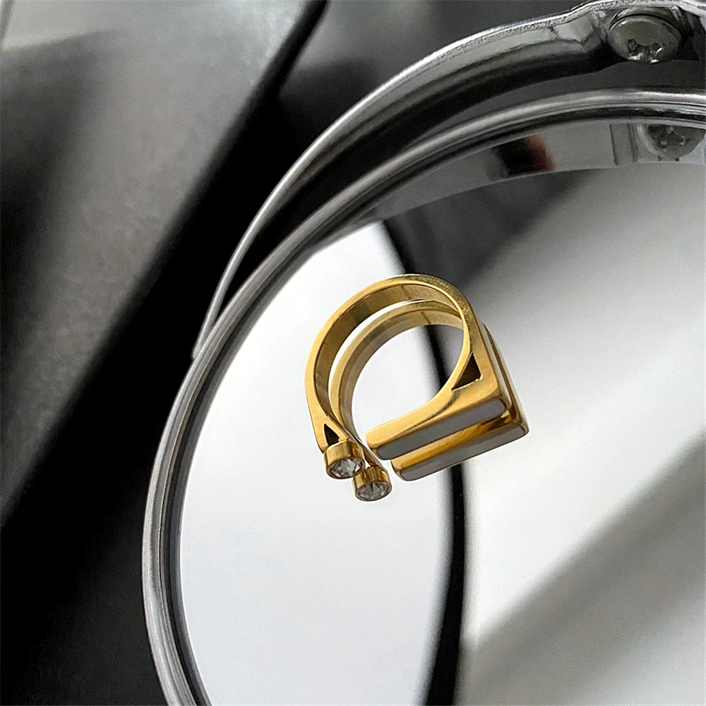 

Retro Simple Natural Shell Zircon Gold Color Titanium Steel Ring Exquisite Fashion Men Women Accessories Gifts