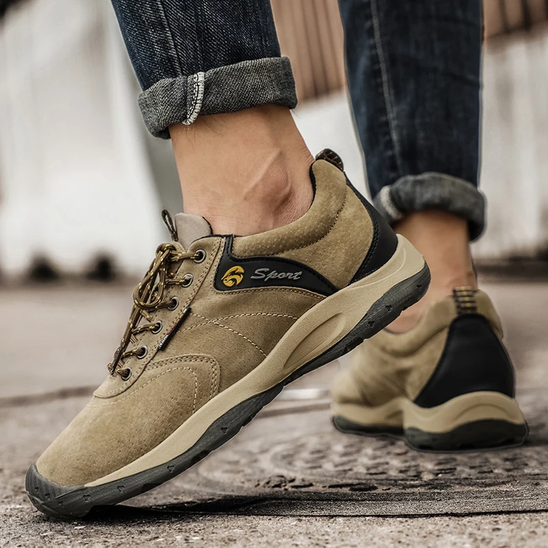 SALUDAS Outdoor Hiking Shoes Fashion Men Leather Casual Shoes Military Tactical Army Combat Lace Up Boots Desert Sneakers Shoes