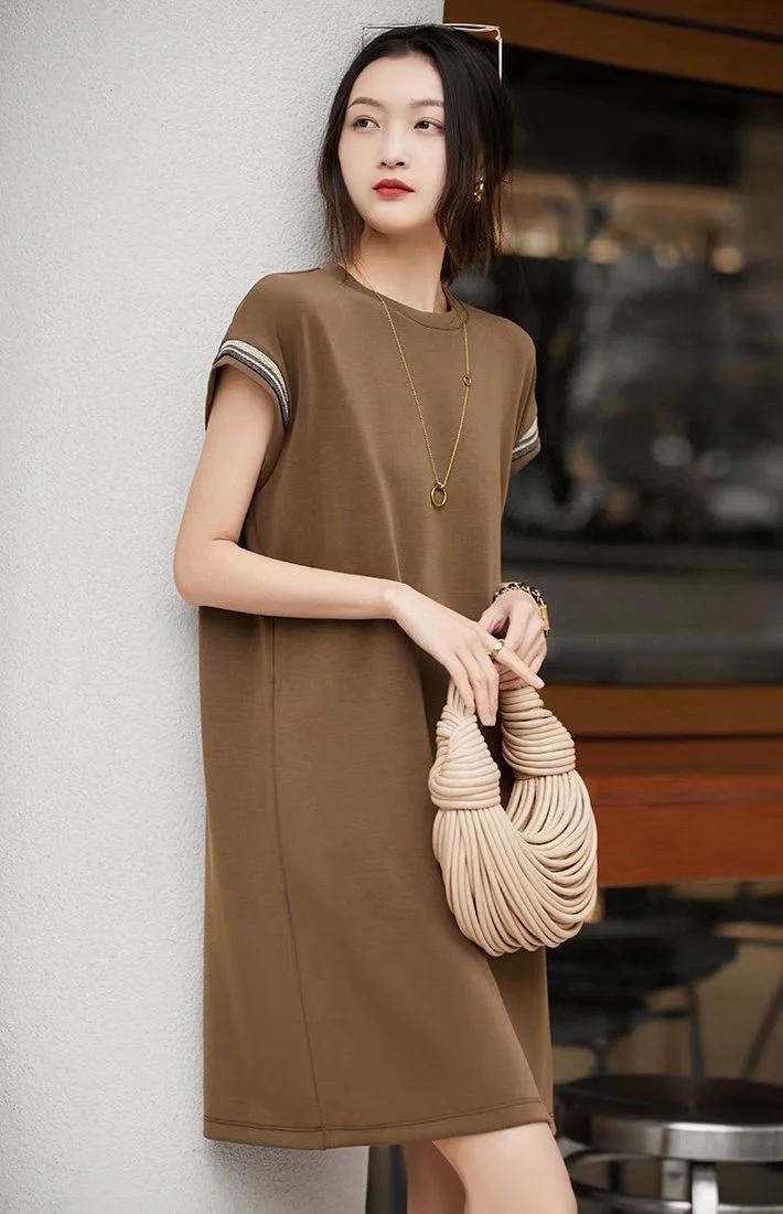 

2023 spring and summer women's clothing fashion new round Neck Dress 0428