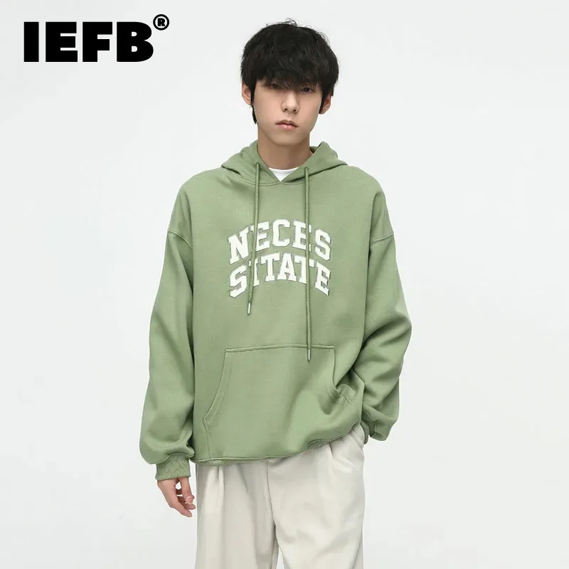 

Мужские свободные толстовки IEFB, модный Повседневный пуловер с принтом, топы, уличный мужской свитер с вышивкой буквами и капюшоном, новинка на осень 9C2777