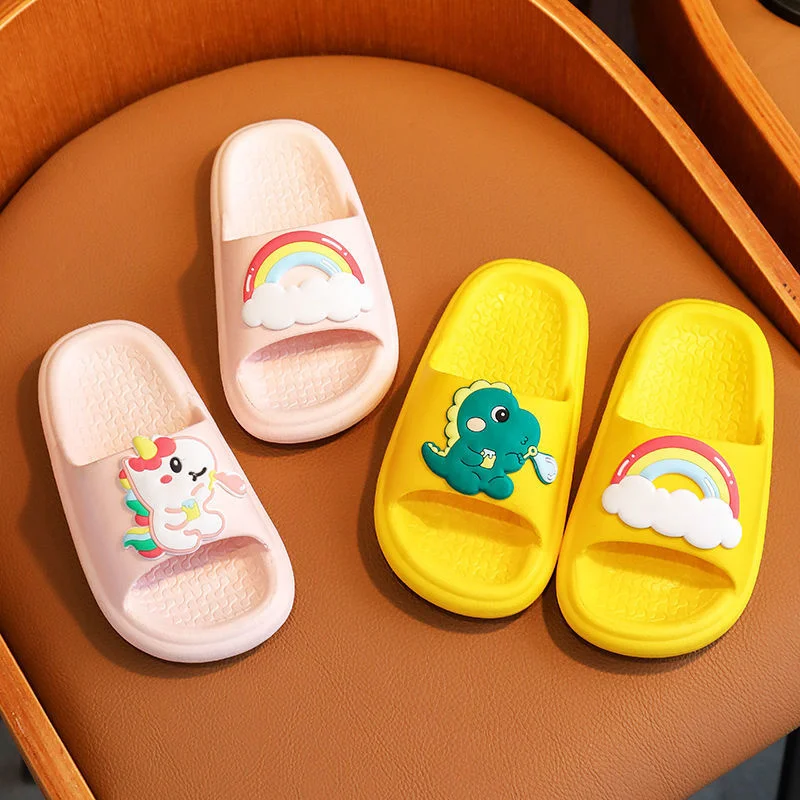 

Тапочки детские Нескользящие из ПВХ, мультяшный дизайн, летние тапочки для мальчиков и девочек, модный Единорог, динозавр