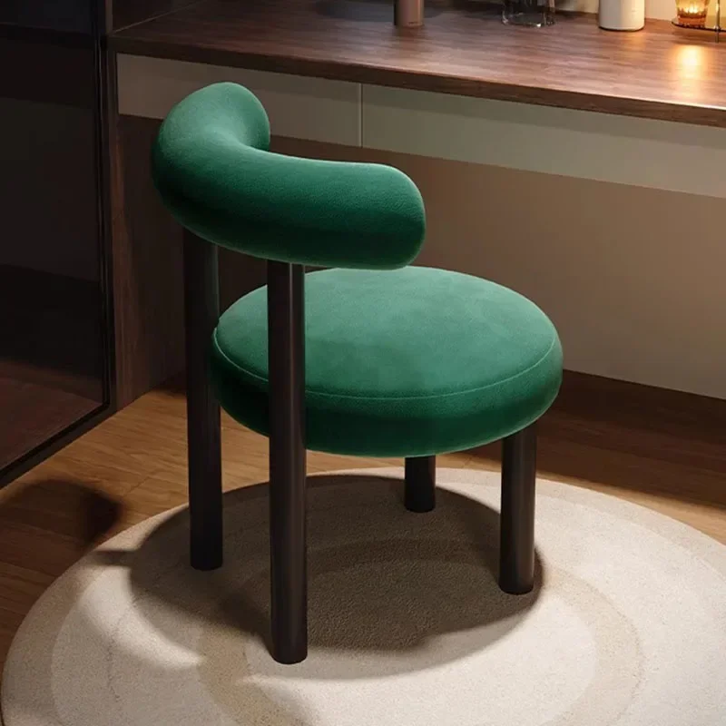 Пушистое шерстяное кресло дизайнерское в скандинавском стиле Современная