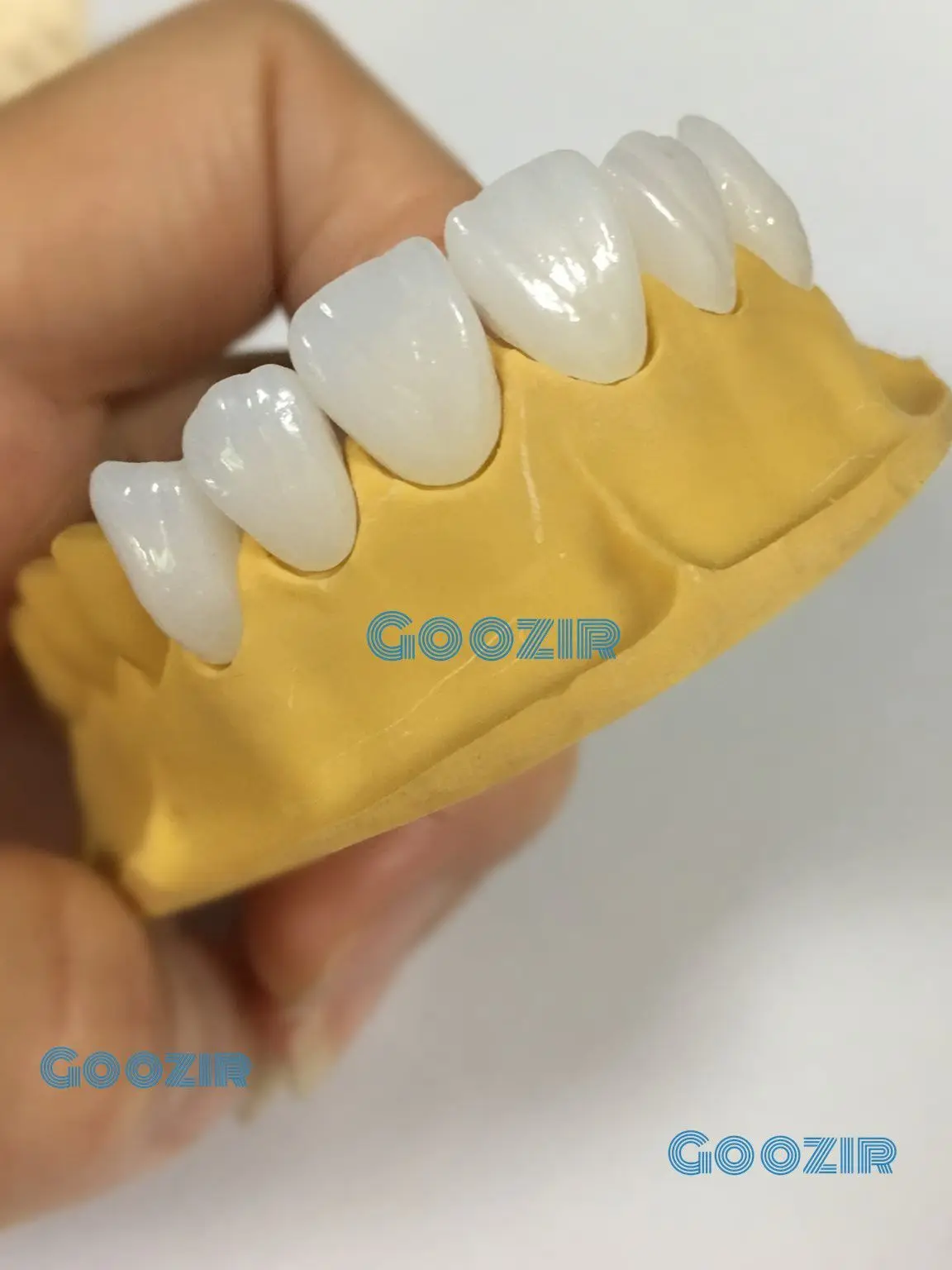 Multilayer Zirconia Dental Block For Dental Equipment Laboratory 3D plus 57% transmittance ,high bending strength