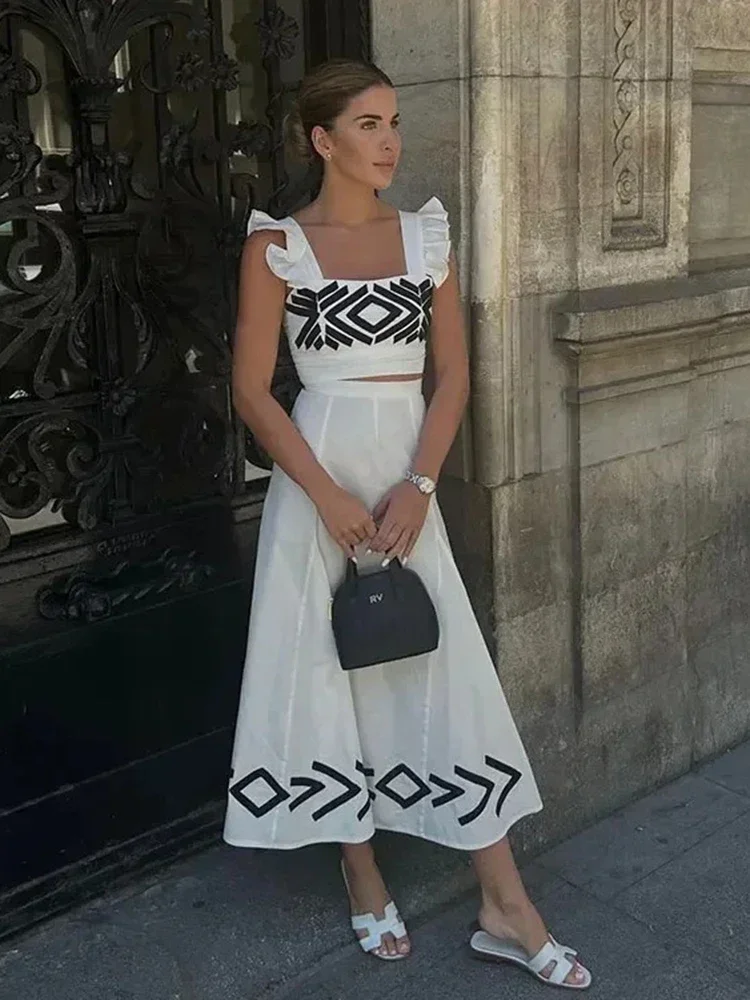 Женский Комплект Из Двух Предметов: Топ С Геометрическим Принтом И Бретелями.