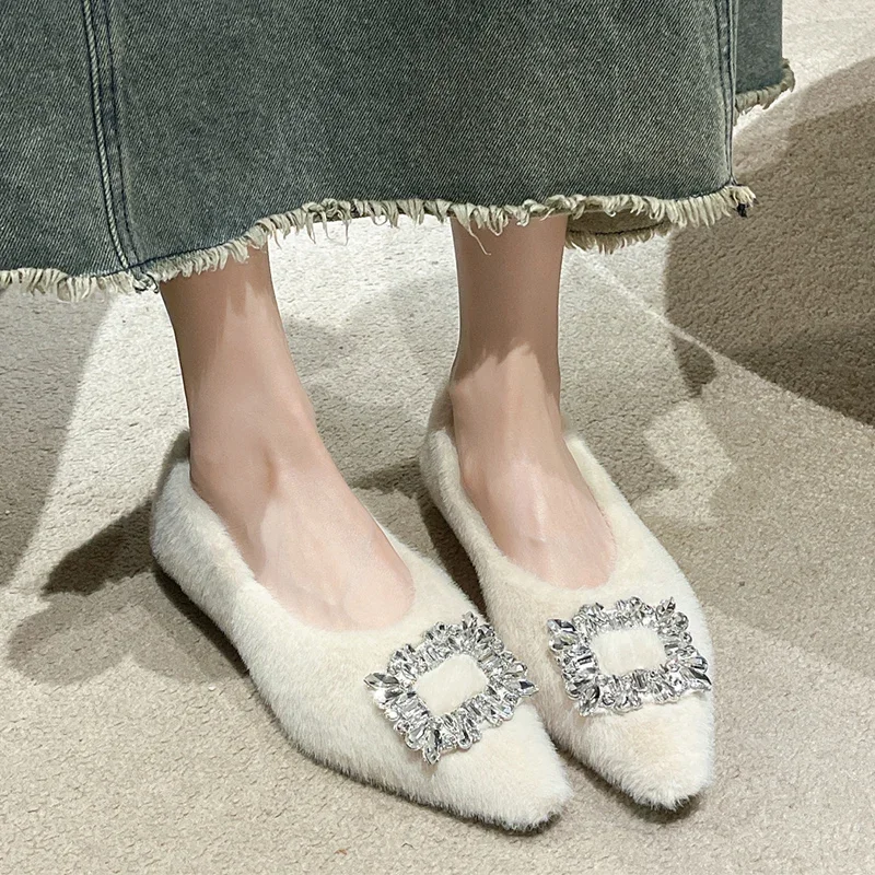 

Женские роскошные ботинки на плоской подошве, с острым носком и кристаллами, с мехом, пушистые ботинки, новинка зимы 2024, дизайнерская Брендовая обувь, элегантные женские ботинки