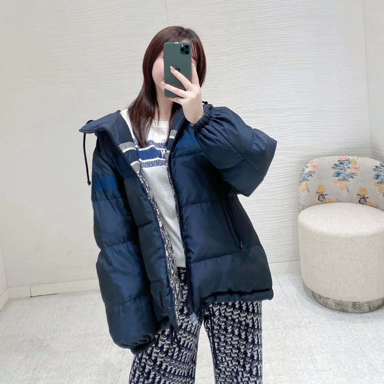 

2023 Winter Women's Warm Coat Oversized Thickened Luxury Jacket New Fashion Reversible Down Jacket